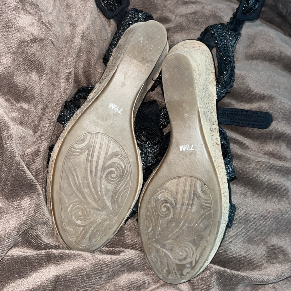 Impo Shoes - Picture 4 of 4
